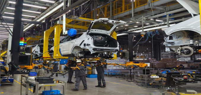 Gak Cuma Jualan Mobil, Vinfast Siap Transfer Teknologi