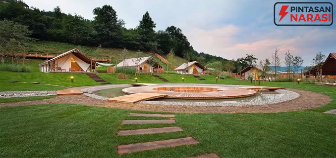 3 Tempat Glamping Keluarga Di Malang Yang Pemandangannya Bikin Siapa Pun Terpesona